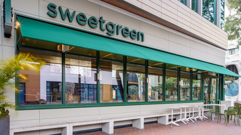 Sweetgreen exterior