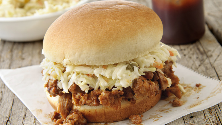 Sloppy Joe with coleslaw