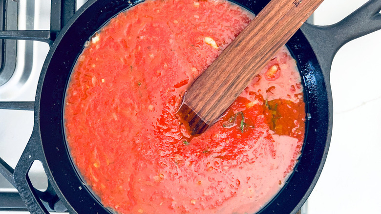 tomato sauce in pan
