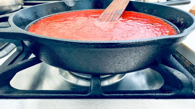 tomato sauce in pan
