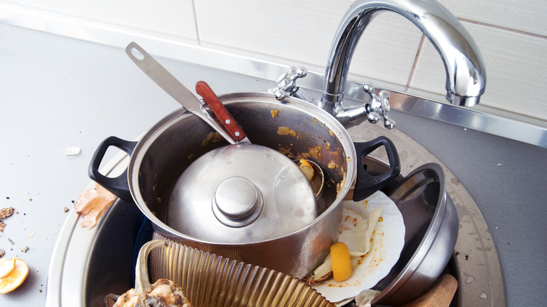 pile of dirty dishes