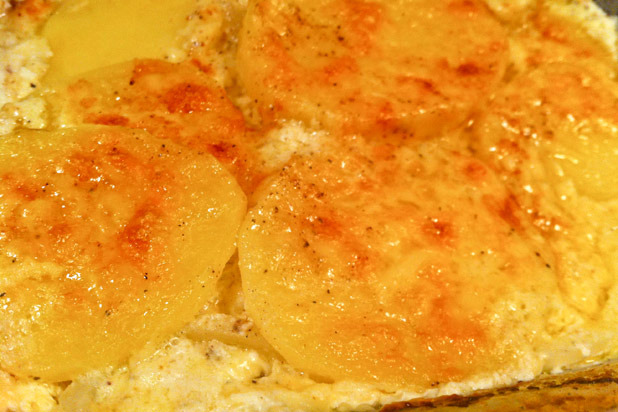 Cheesy Scalloped Potatoes Recipe