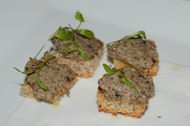 Mushroom and Goat Cheese Crostini