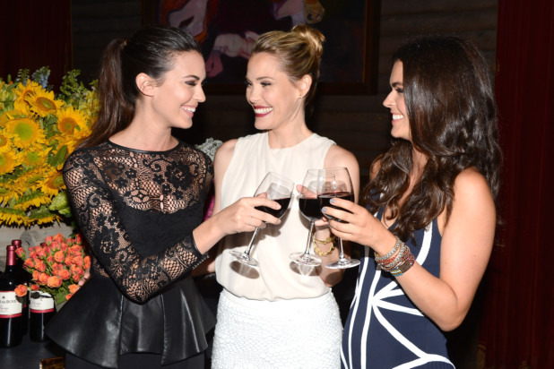 Odette Annable, Leslie Bibb, and Katie Lee