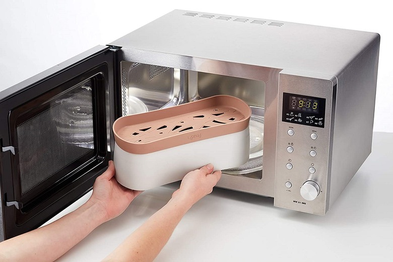 Microwavable pasta cooker