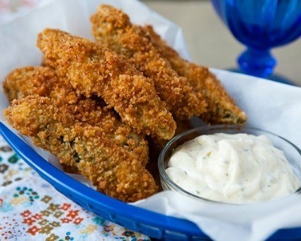 Fried Panko-Dipped Pickle Spears