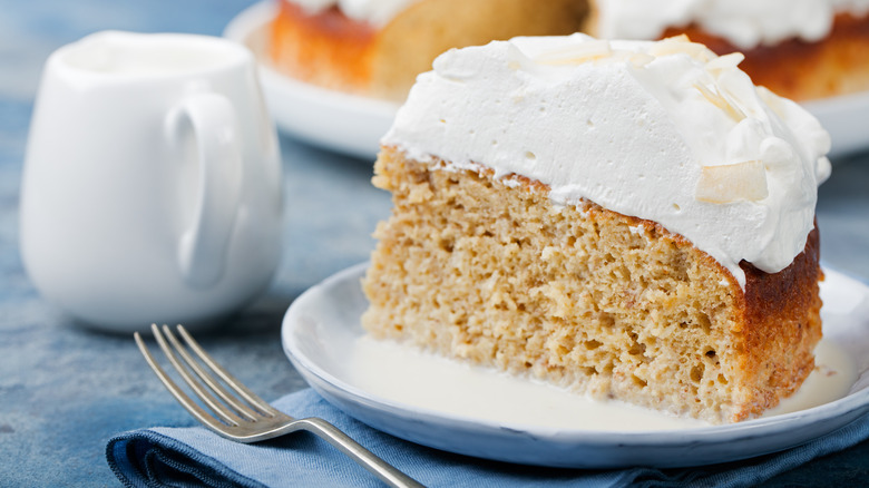 Tres leches cake 