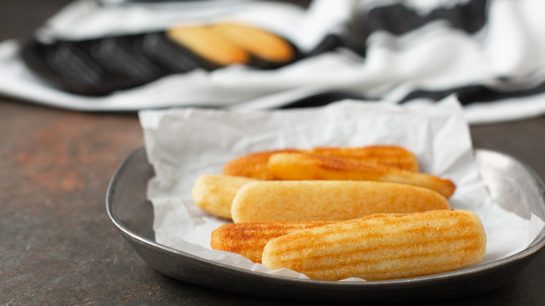 cornbread sticks in basket