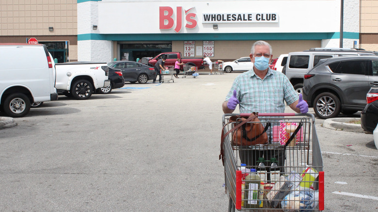 Man with shopping cart at BJ's