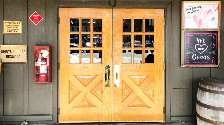 Cracker Barrel doors