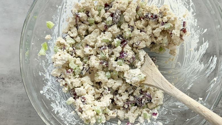 mixed tofu cranberry salad