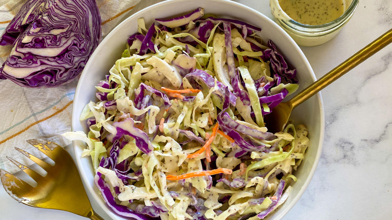 creamy coleslaw dressing on coleslaw 