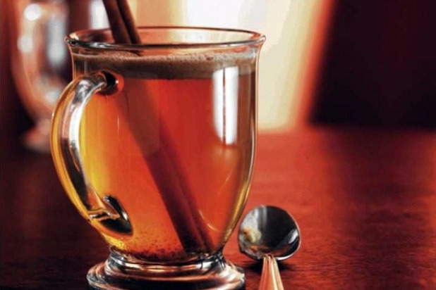 Traditional Hot Buttered Rum