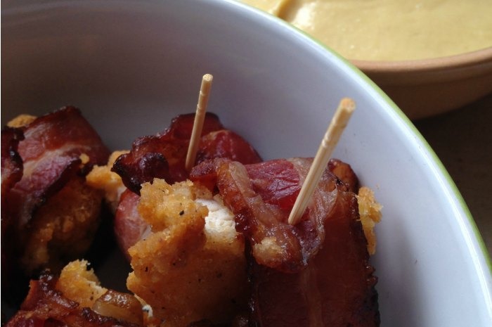 Crispy Chicken Bites Wrapped in Bacon