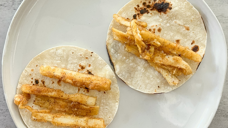 crispy hearts of palm in corn tortillas