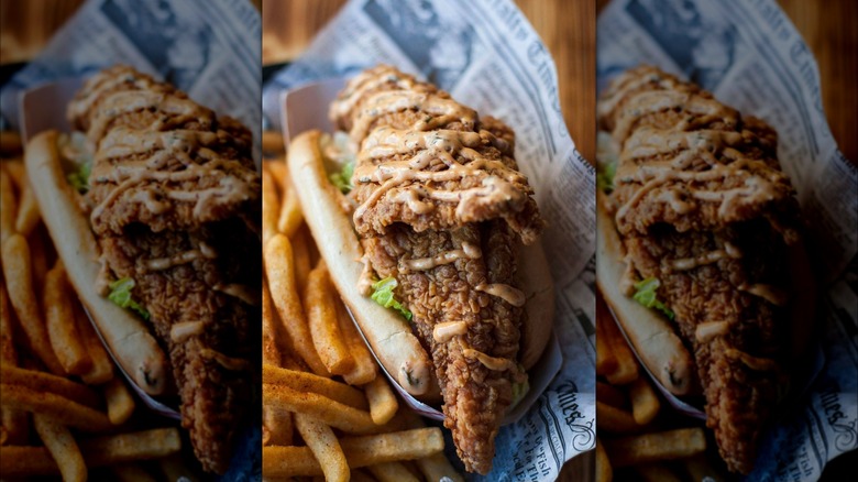 Hook & Reel catfish po'boy