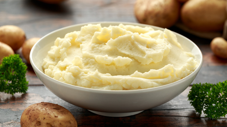 Mashed potatoes in a bowl