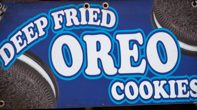 Deep-fried oreo advertisement