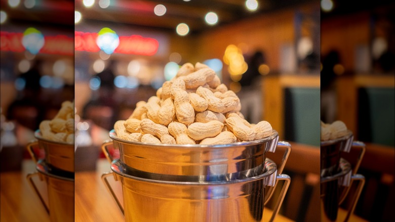 bucket of peanuts at texas roadhouse