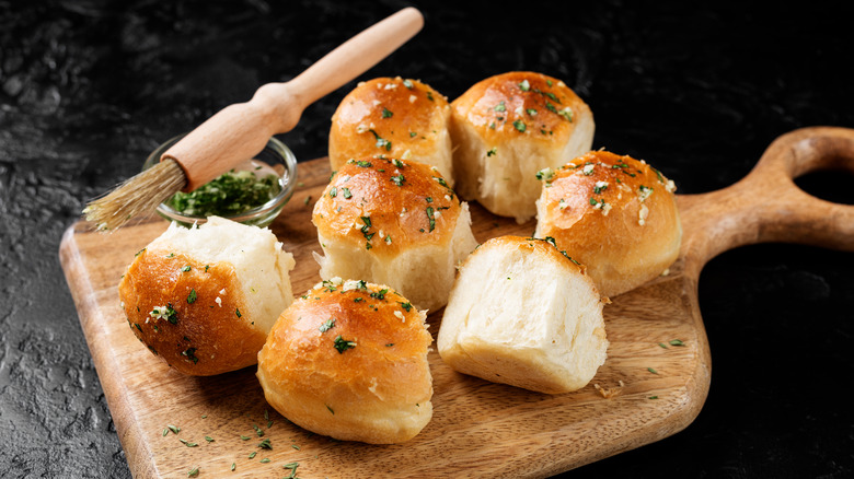 Garlic butter bread rolls