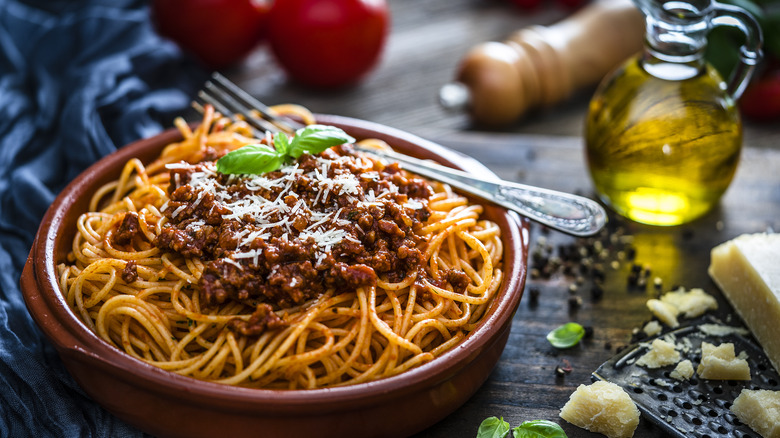 Spaghetti with meat sauce in bowl