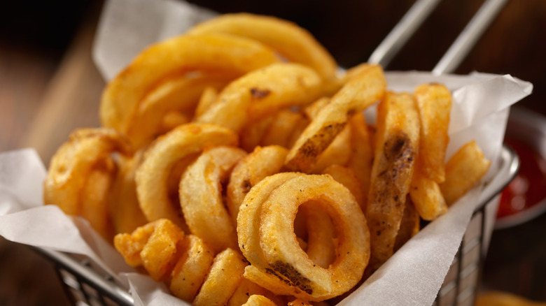 basket of curly fries