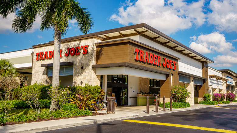 Trader Joe's storefront sunny day