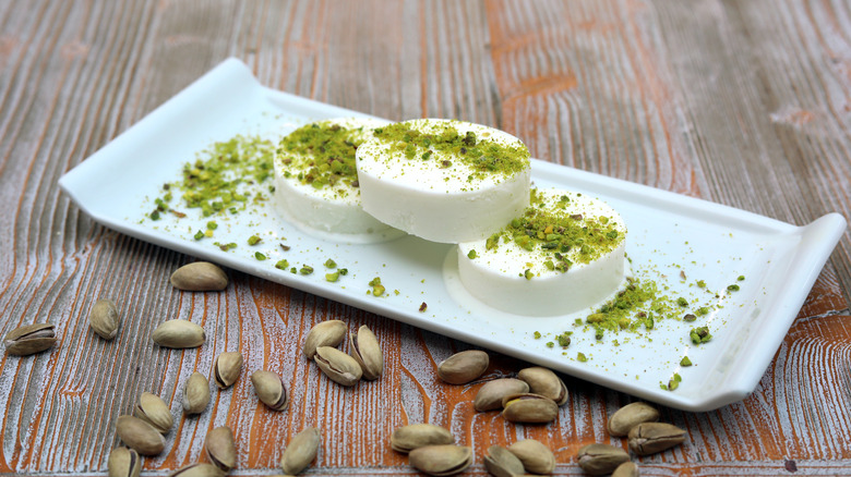 pistachio dondurma sitting atop plate