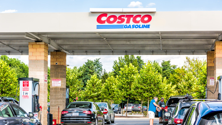 Cars at Costco gas station