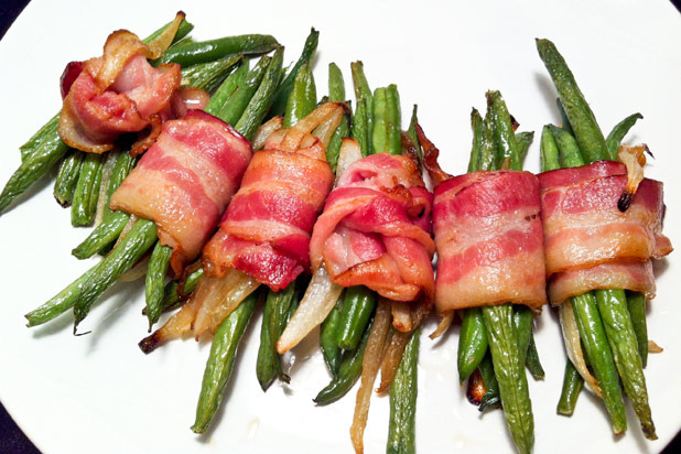 Bacon-Wrapped Green Bean Bundles