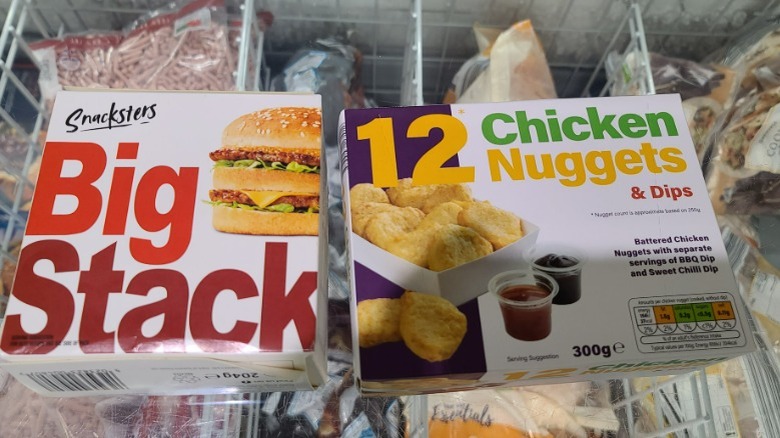 Aldi Big Stack burger and chicken nuggets