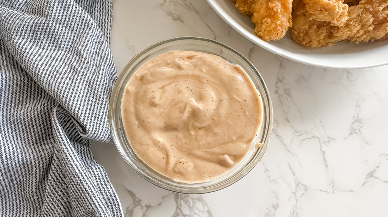 sauce in bowl with chicken