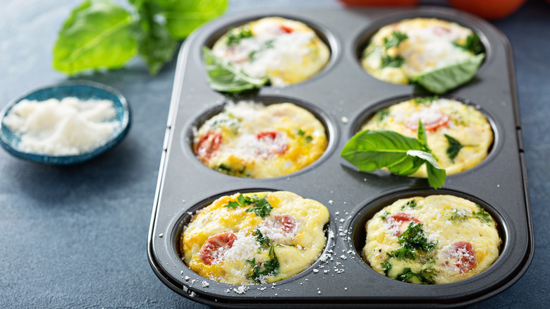 mini frittatas in muffin tin