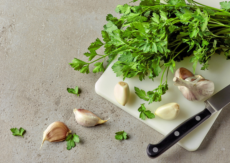 garlic cooking