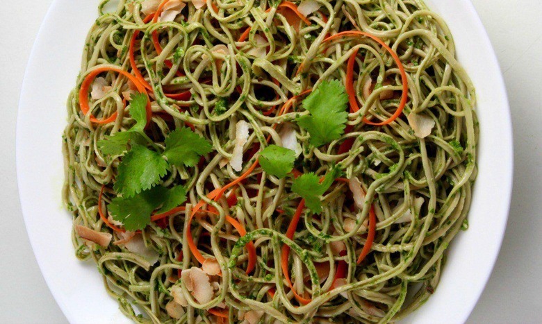 edamame spaghetti with kale cilantro pesto