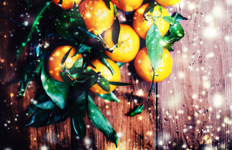 Garlands of Clementines