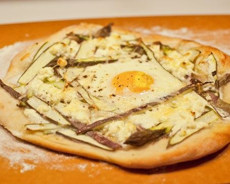 Asparagus, Ricotta, and Egg Pizza