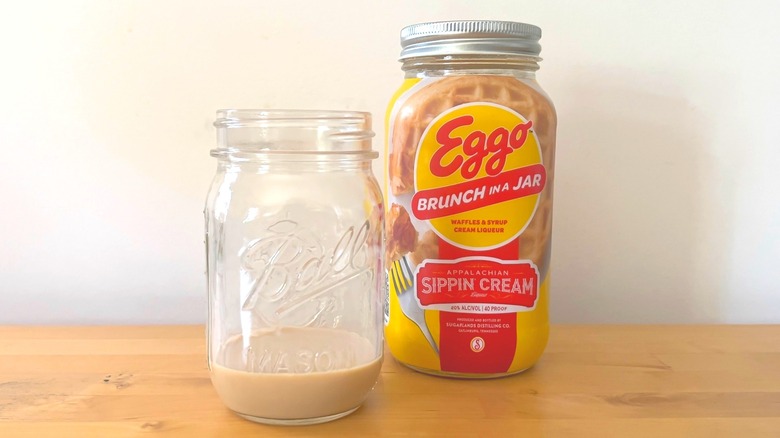 Eggo Sippin' Cream and jar