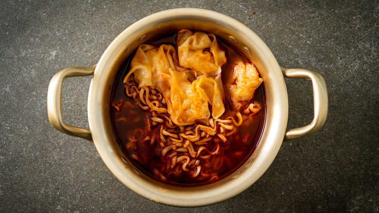 Spicy instant noodles and dumplings