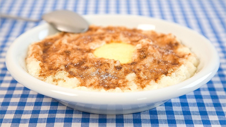 Farina with cinnamon and butter topping 