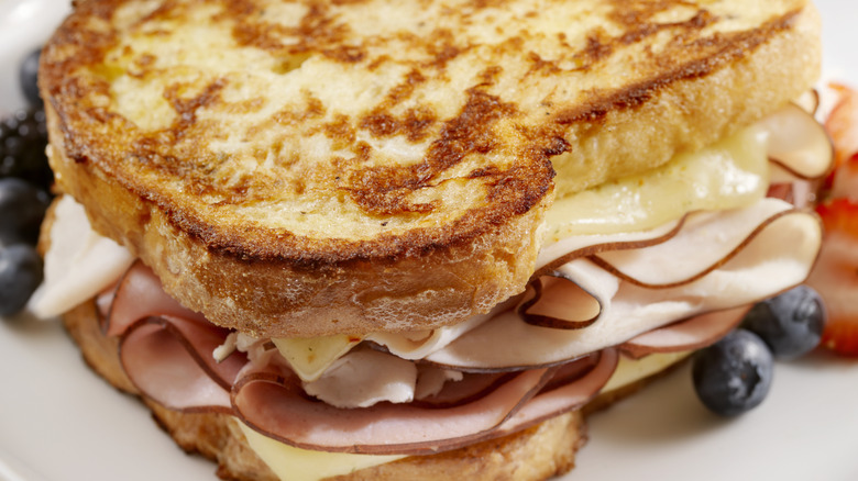 French toast sandwich with berries