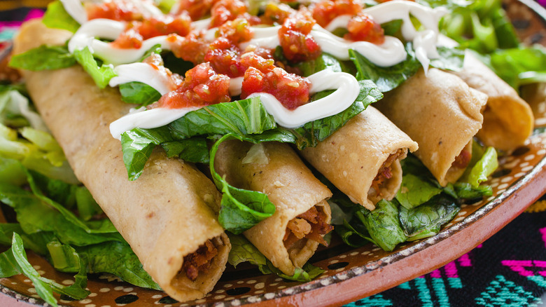 Plate of flautas