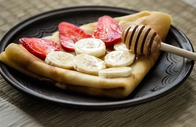 Strawberry Puff Pancake Skillet