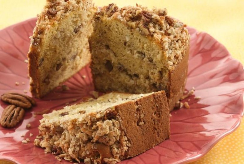 1973: Banana Crunch Cake