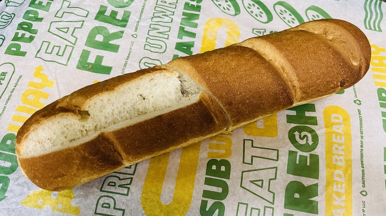 subway white bread loaf