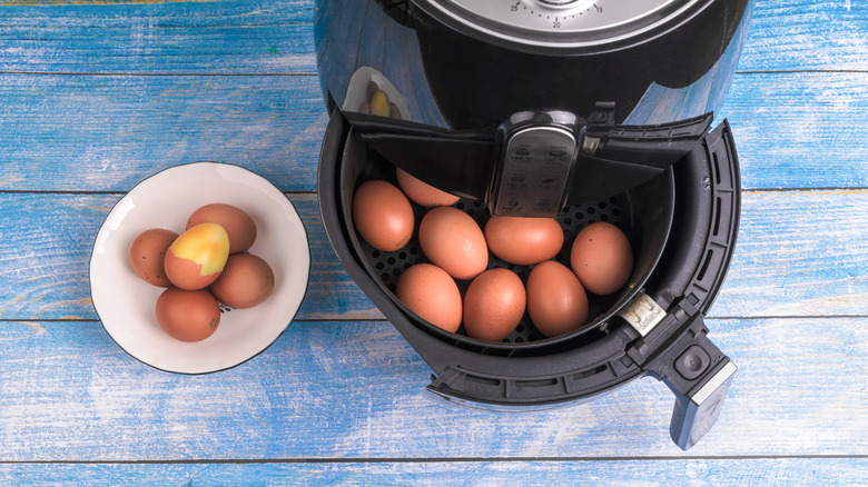 whole eggs in air fryer