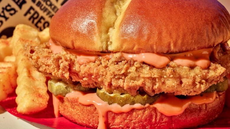 Everything You Need To Know About Zaxby's Fried Chicken