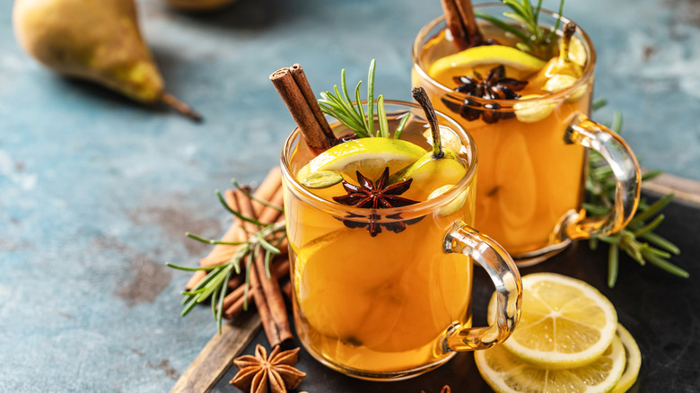 Hot toddy with fruit and spices