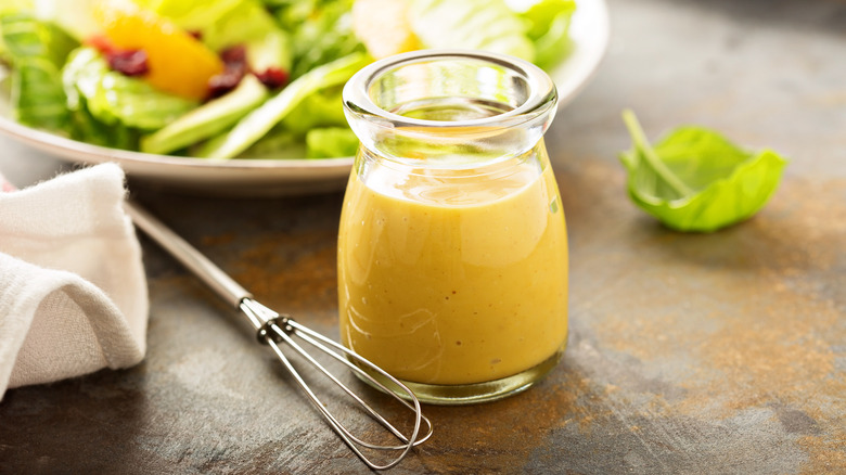 salad dressing in jar