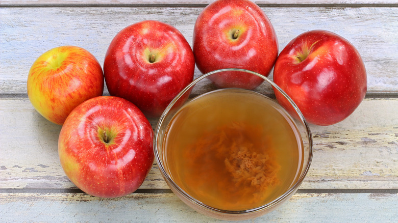 whole apples and apple cider vinegar